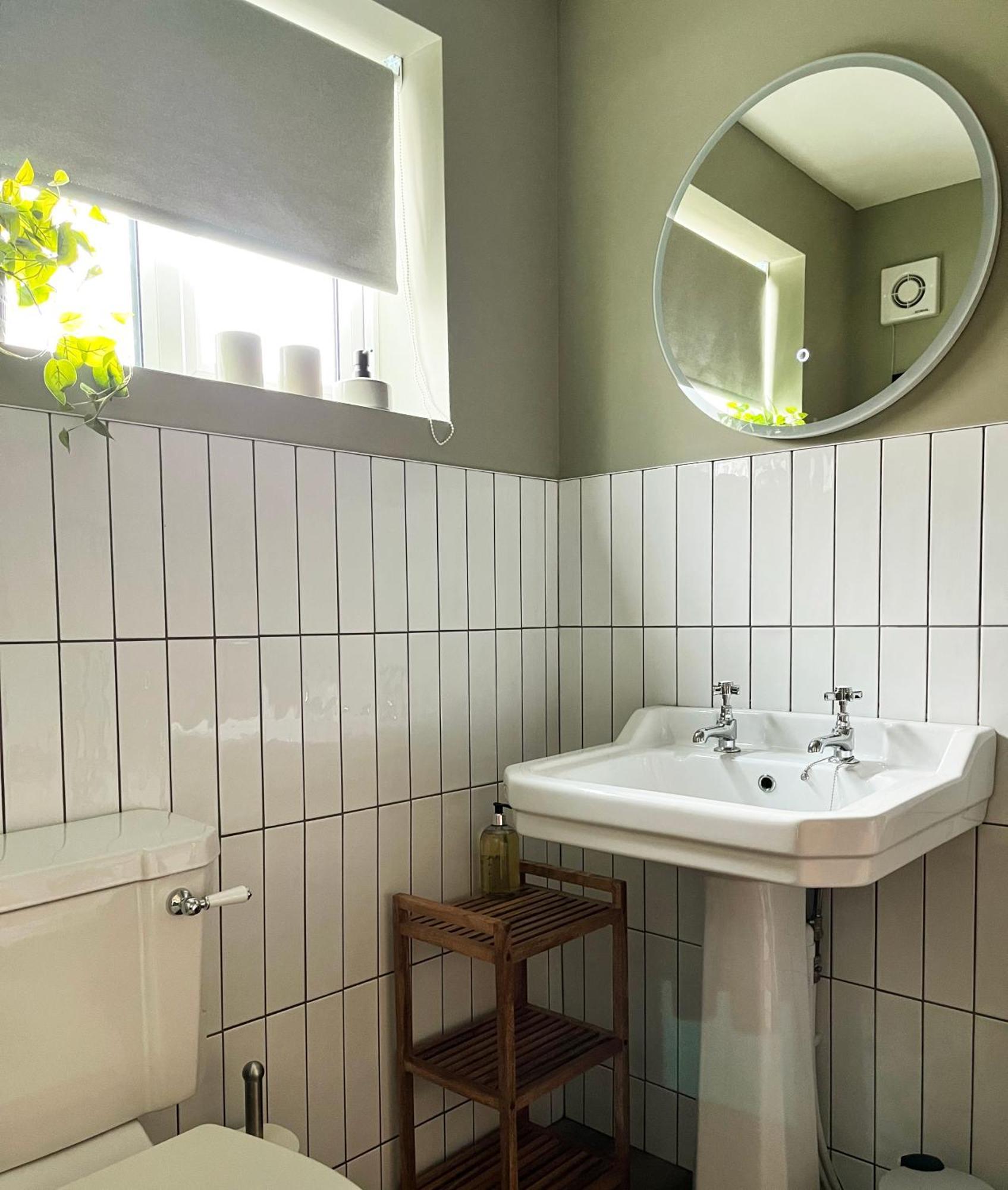 Boutique Style Cosy Cottage Ellesmere Esterno foto